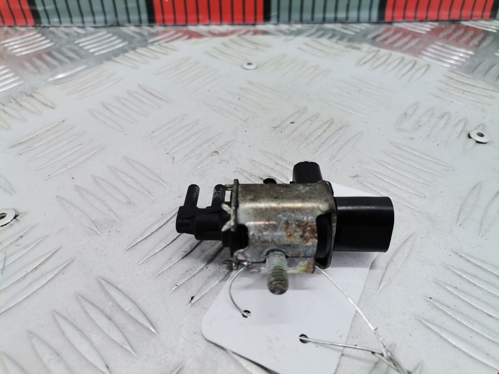 Клапан воздушного фильтра Ford Focus 2 (2004-2011)