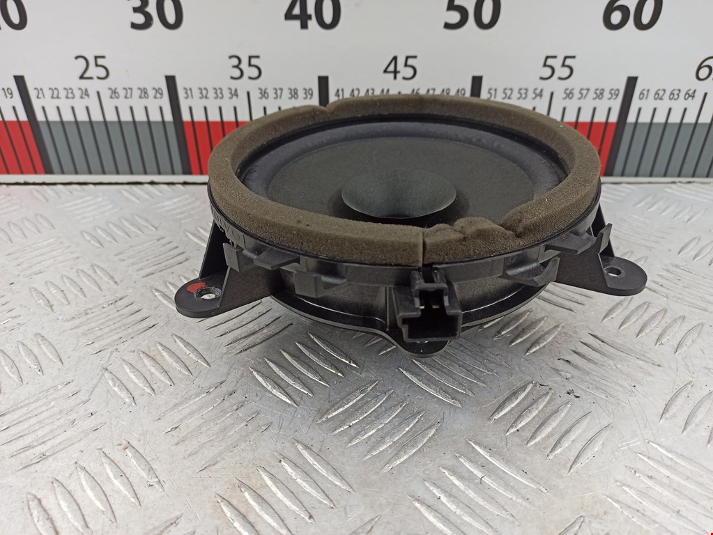 Динамик VOLVO C30 2006-2013