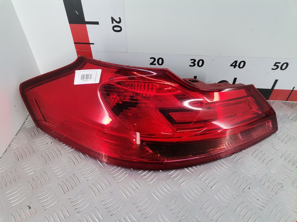 Фонарь задний внутренний левый OPEL Insignia 2008-2017