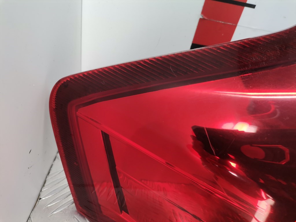 Фонарь задний внутренний левый OPEL Insignia 2008-2017