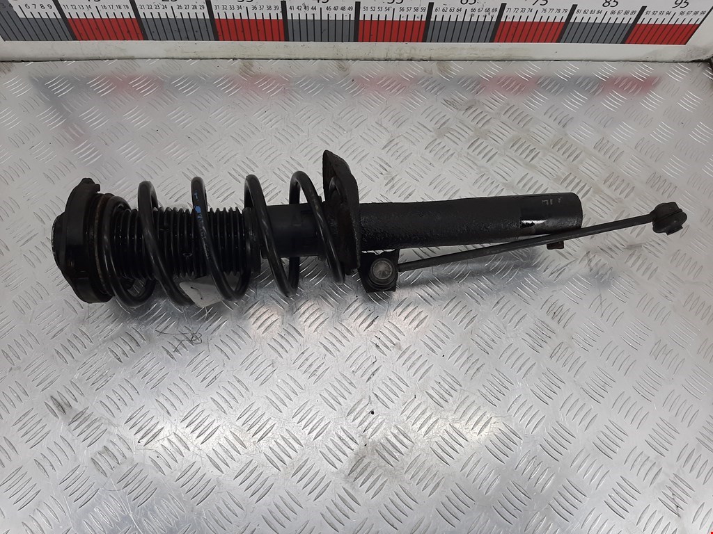 Амортизатор передний правый VOLKSWAGEN Passat B6 2005-2011