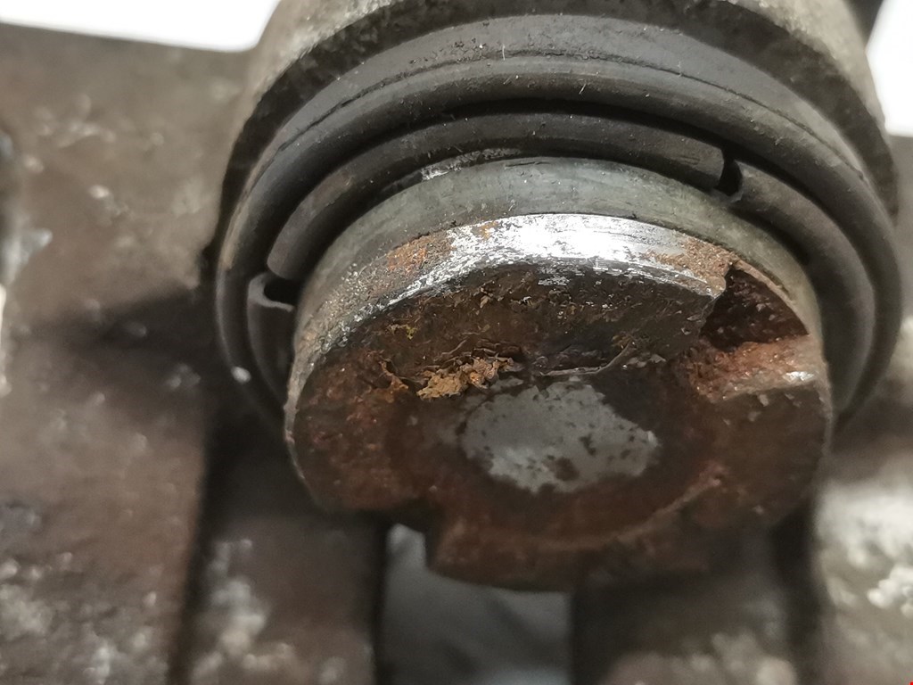 Суппорт задний левый VOLKSWAGEN Golf IV 1997-2003