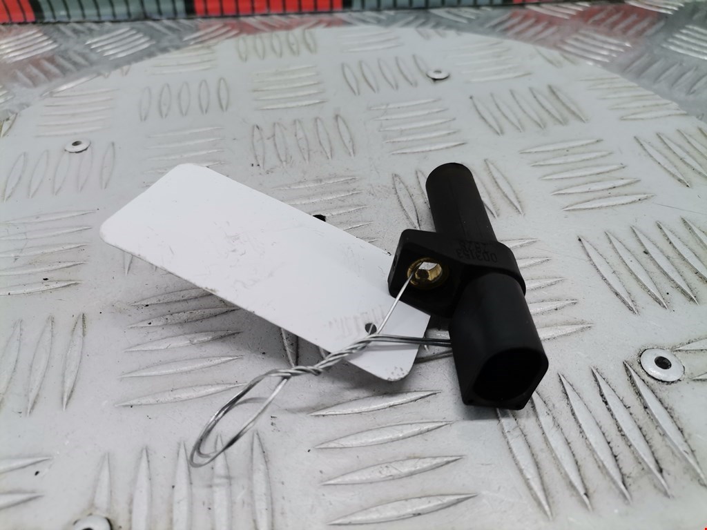 Датчик положения коленвала MERCEDES-BENZ C-Class C-klasse W204 2007-2015