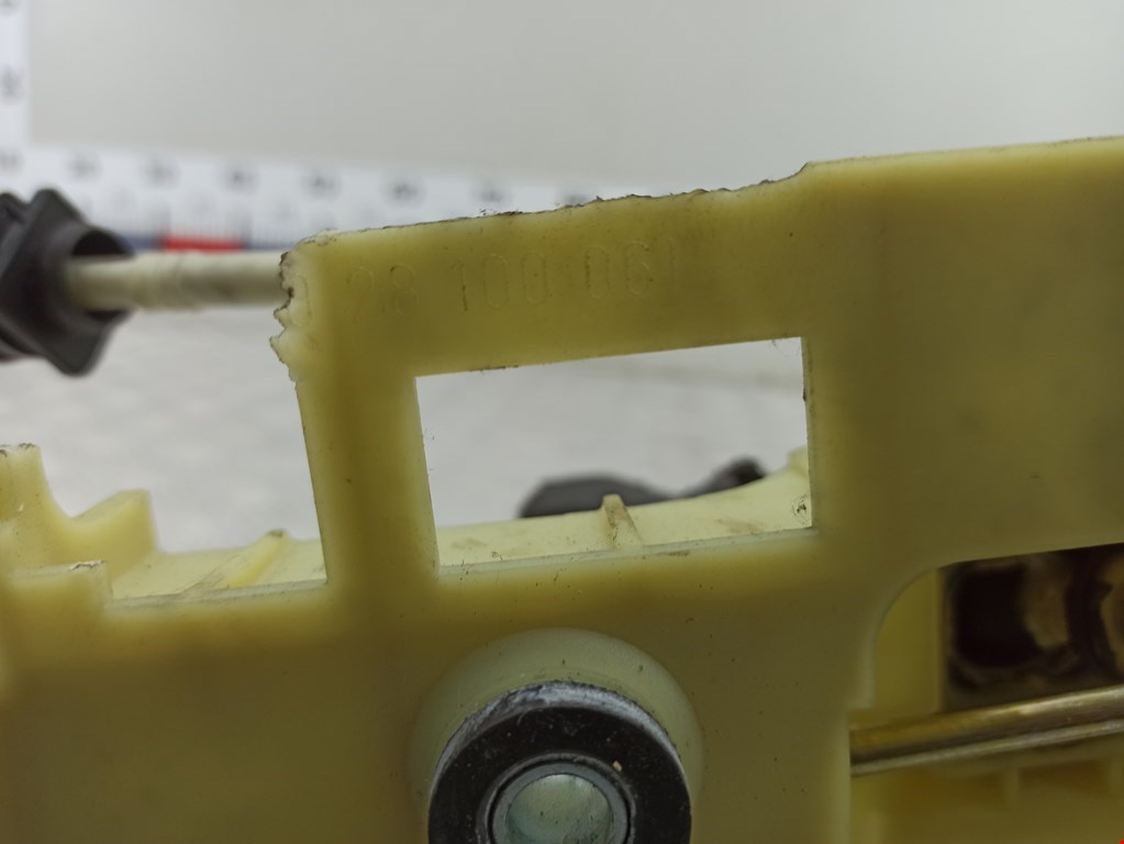 Кулиса (селектор) АКПП/МКПП в салоне VOLVO V70 II 2000-2007