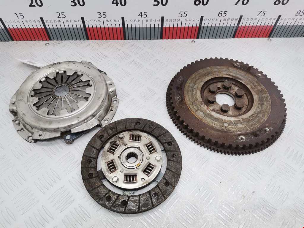 Маховик (демпфер сцепления) Peugeot 206 (1998-2006)