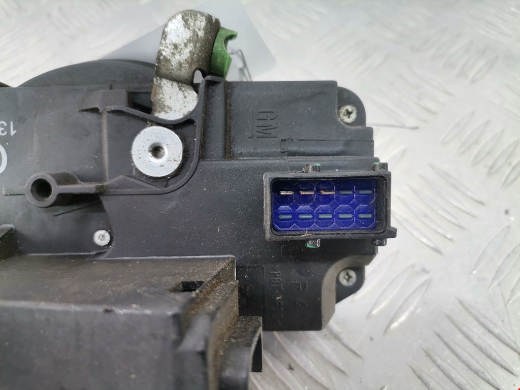 Замок двери передней правой OPEL Combo C 2001-2011