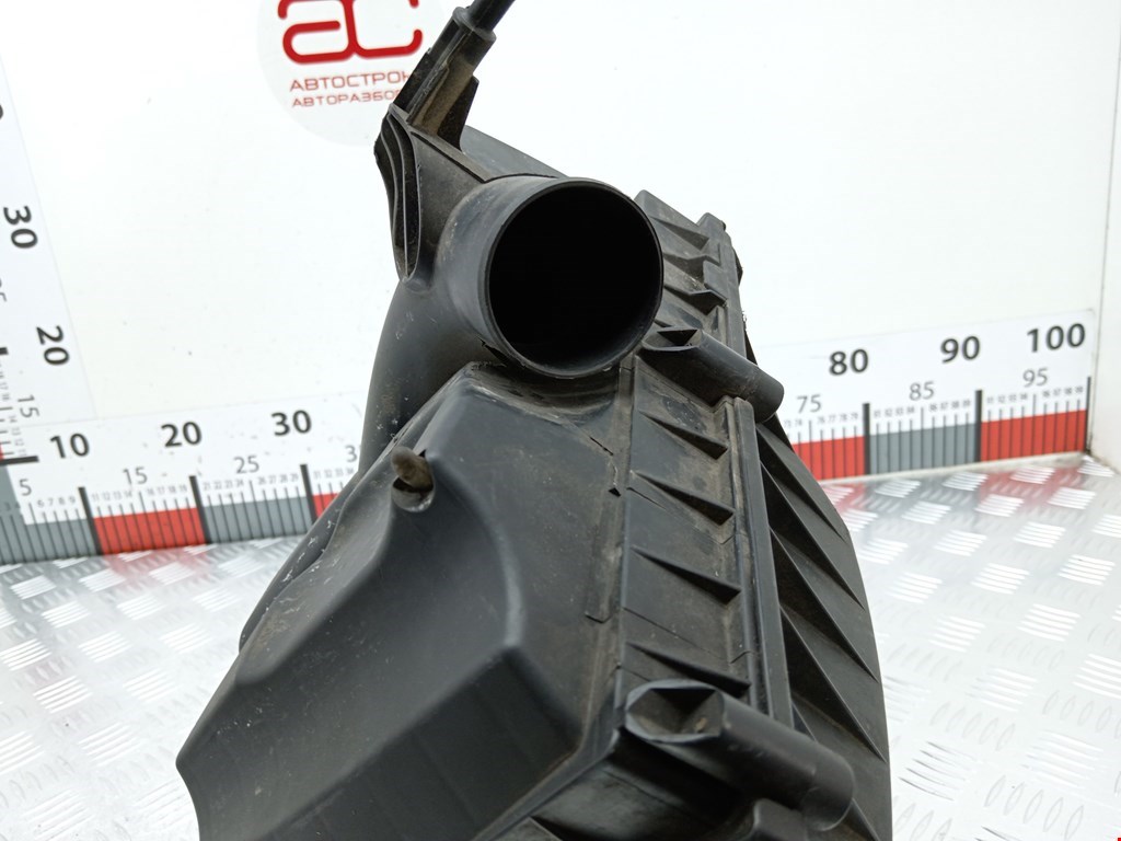 Корпус воздушного фильтра OPEL Combo C 2001-2011