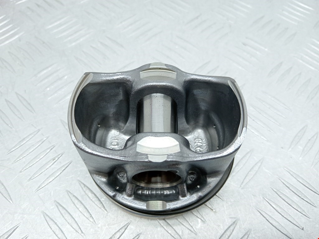 Поршень BMW 2er F44 2019-2024