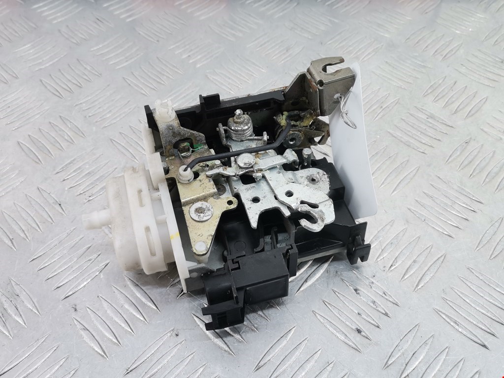 Замок двери передней правой AUDI A3 8L 1996-2003