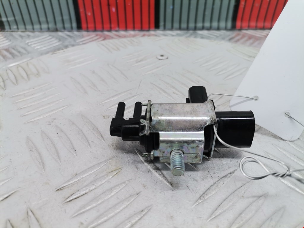 Клапан воздушного фильтра Ford Focus 2 (2004-2011)