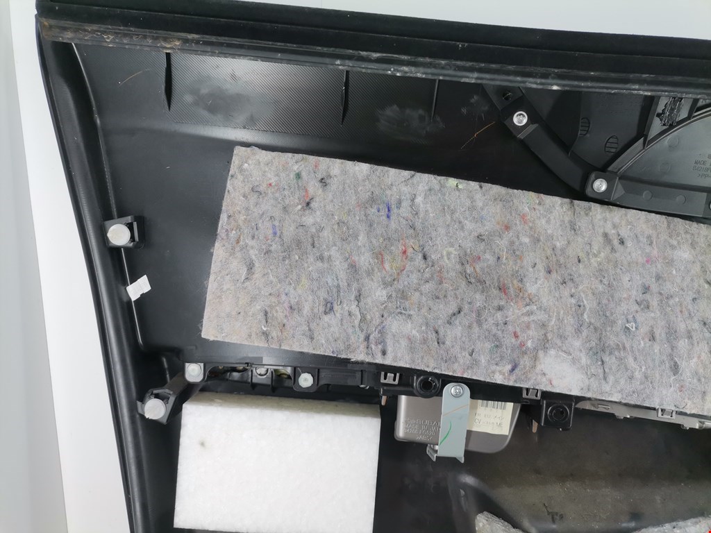 Обшивка двери передняя правая SUBARU Impreza 2007-2011