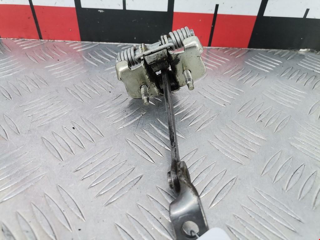 Ограничитель открывания двери DACIA Sandero 2008-2012