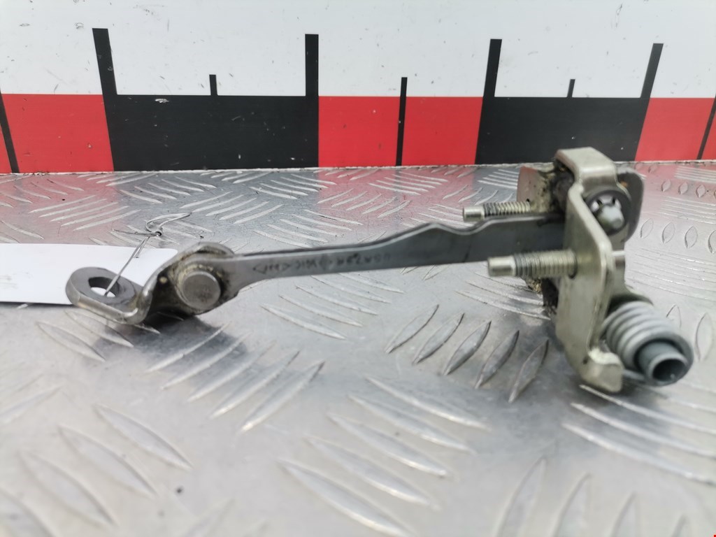 Ограничитель открывания двери DACIA Sandero 2008-2012