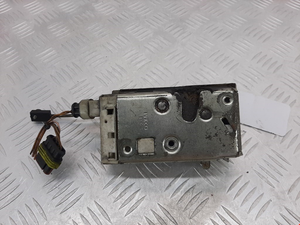 Замок двери передней правой IVECO EuroCargo III 2008-2015