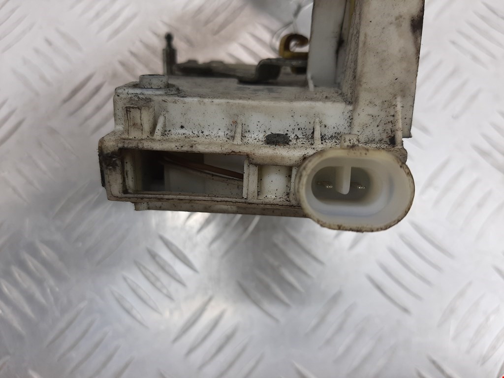 Замок двери передней правой IVECO EuroCargo III 2008-2015