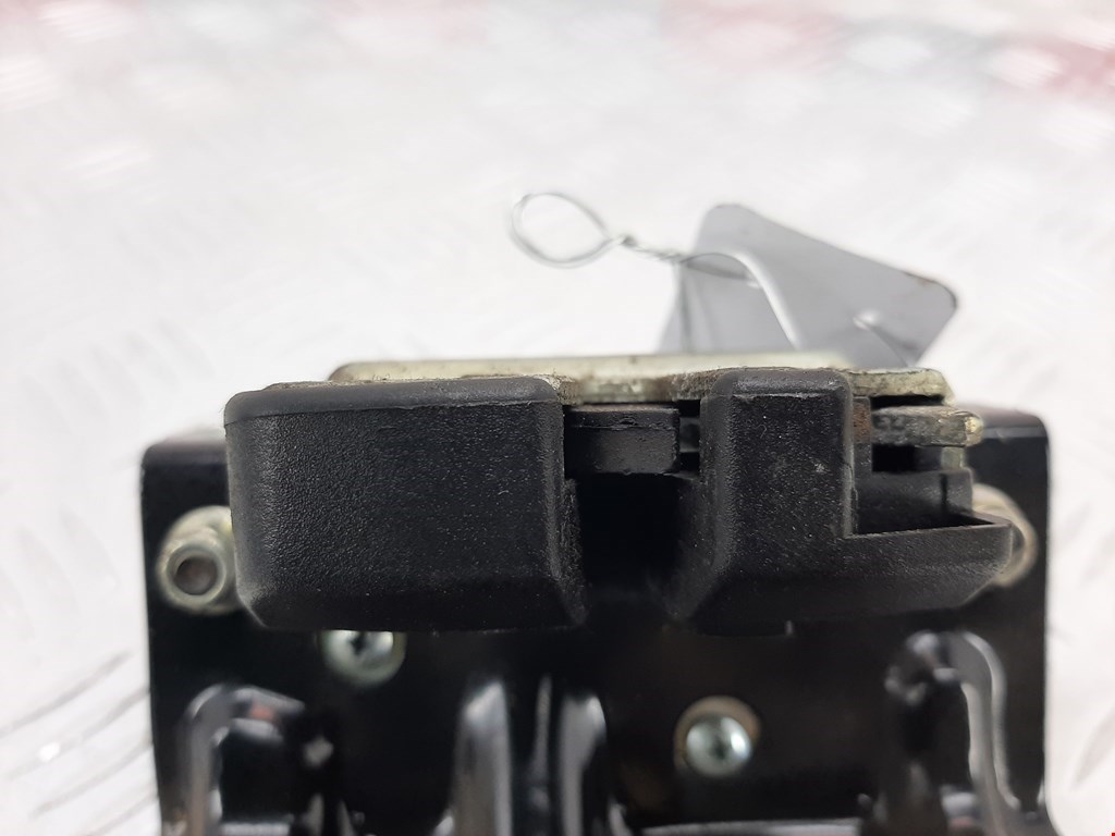 Замок багажника (крышки двери) CITROEN Nemo 2008-2015