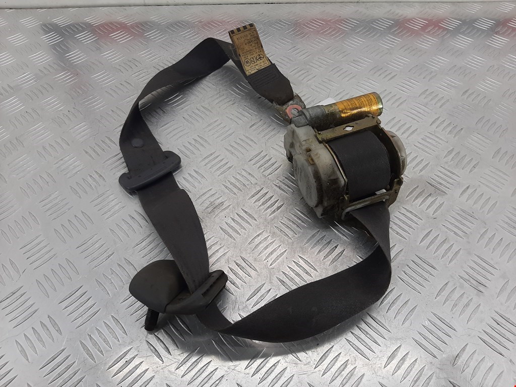 Ремень безопасности передний правый TOYOTA Hilux VII AN10 AN 20 AN30 2005-2015