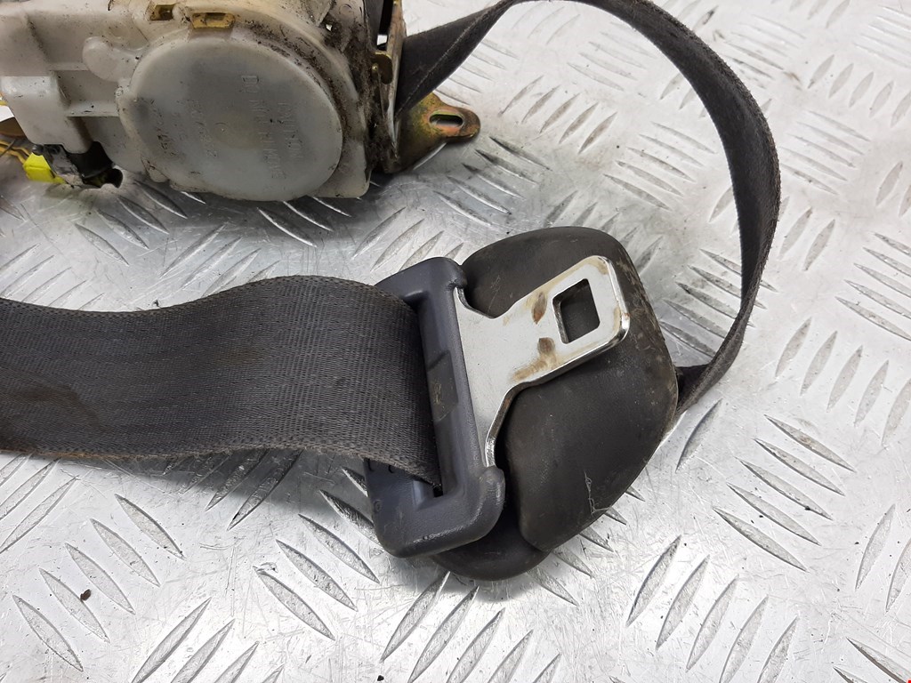 Ремень безопасности передний правый TOYOTA Hilux VII AN10 AN 20 AN30 2005-2015