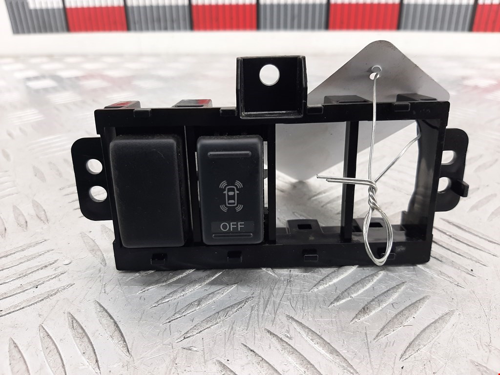 Кнопка парктроника Renault Koleos (2008-2016)