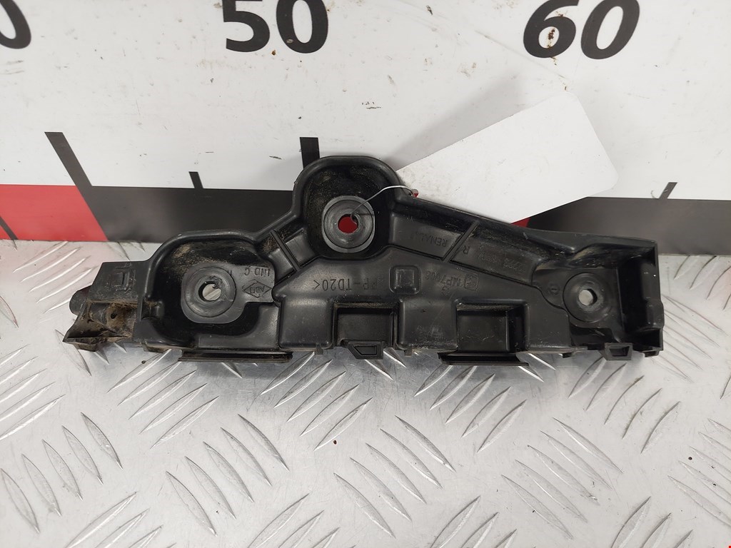 Кронштейн переднего бампера левый DACIA Sandero 2013-2020