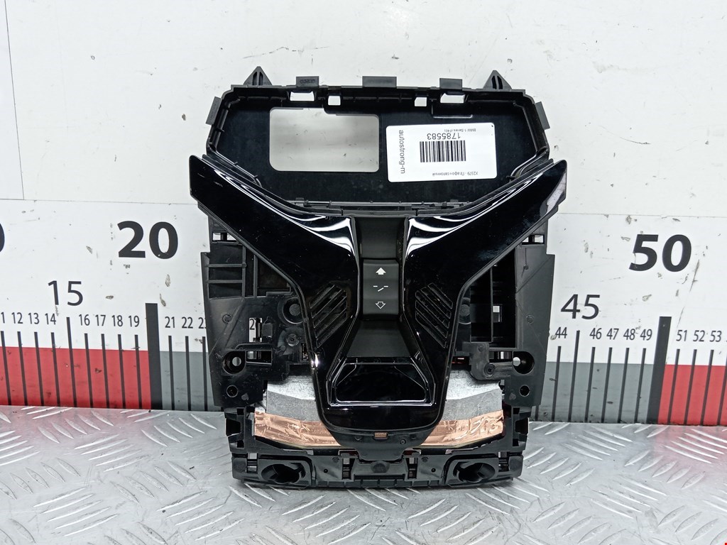 Плафон салонный (салона фонарь) BMW 1er F40 2019-н.в.