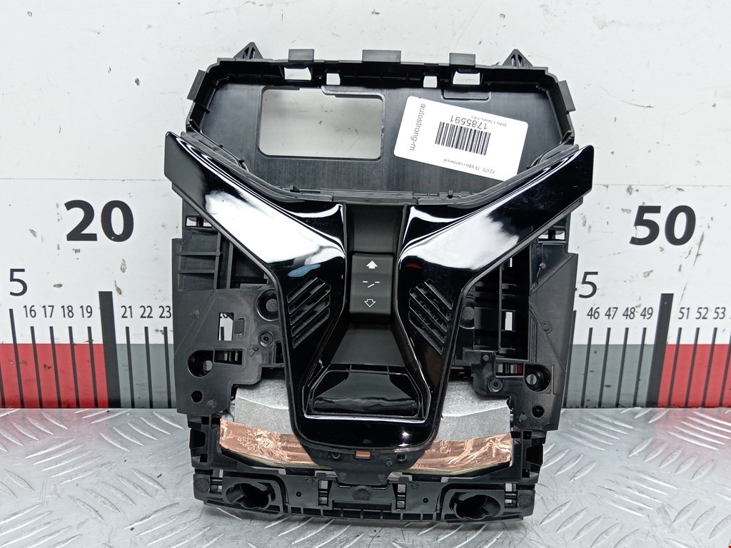 Плафон салонный (салона фонарь) BMW 1er F40 2019-н.в.