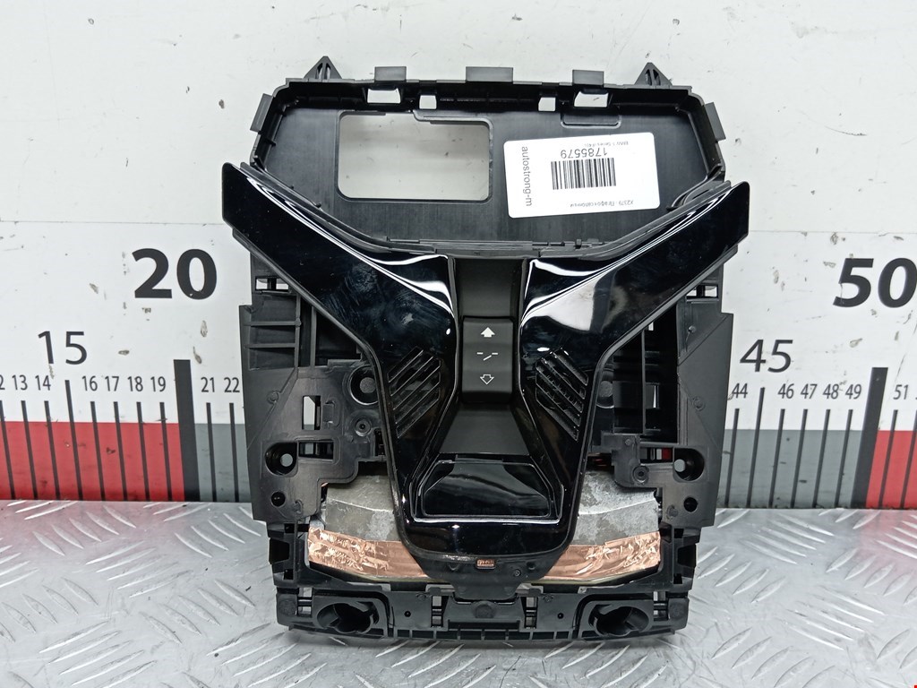 Плафон салонный (салона фонарь) BMW 1er F40 2019-н.в.