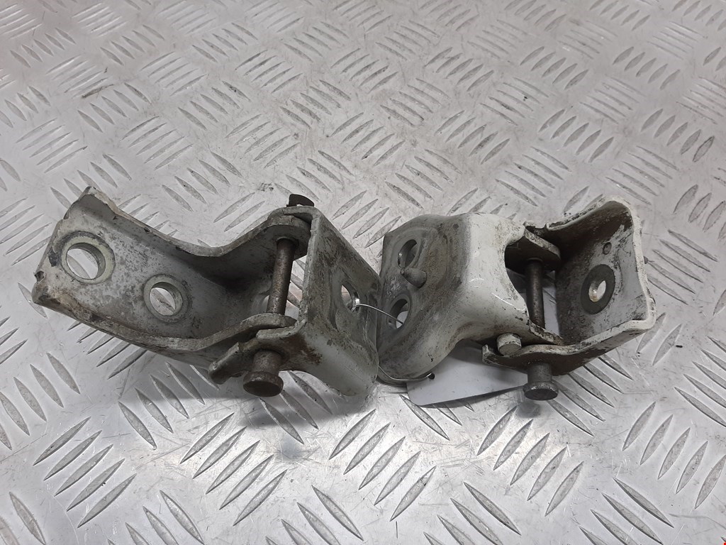 Петля двери передней правой Citroen Jumpy (Dispatch) 2 (2006-2016)