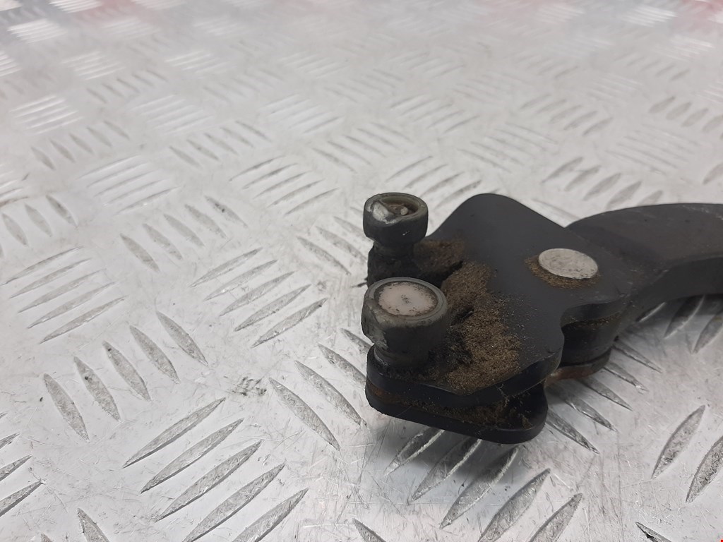 Ролик двери сдвижной (левый/правый средний верхний/нижний) MERCEDES-BENZ Vito W639 2003-2014