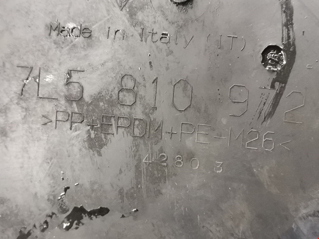 Локер (подкрылок) задний правый PORSCHE Cayenne 955/957 2002-2010