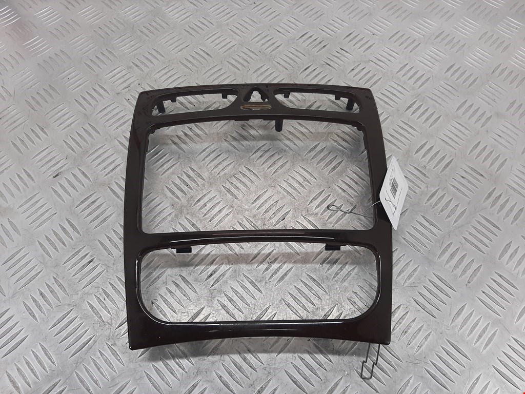 Накладка декоративная MERCEDES-BENZ C-Class C-klasse W203 2000-2007