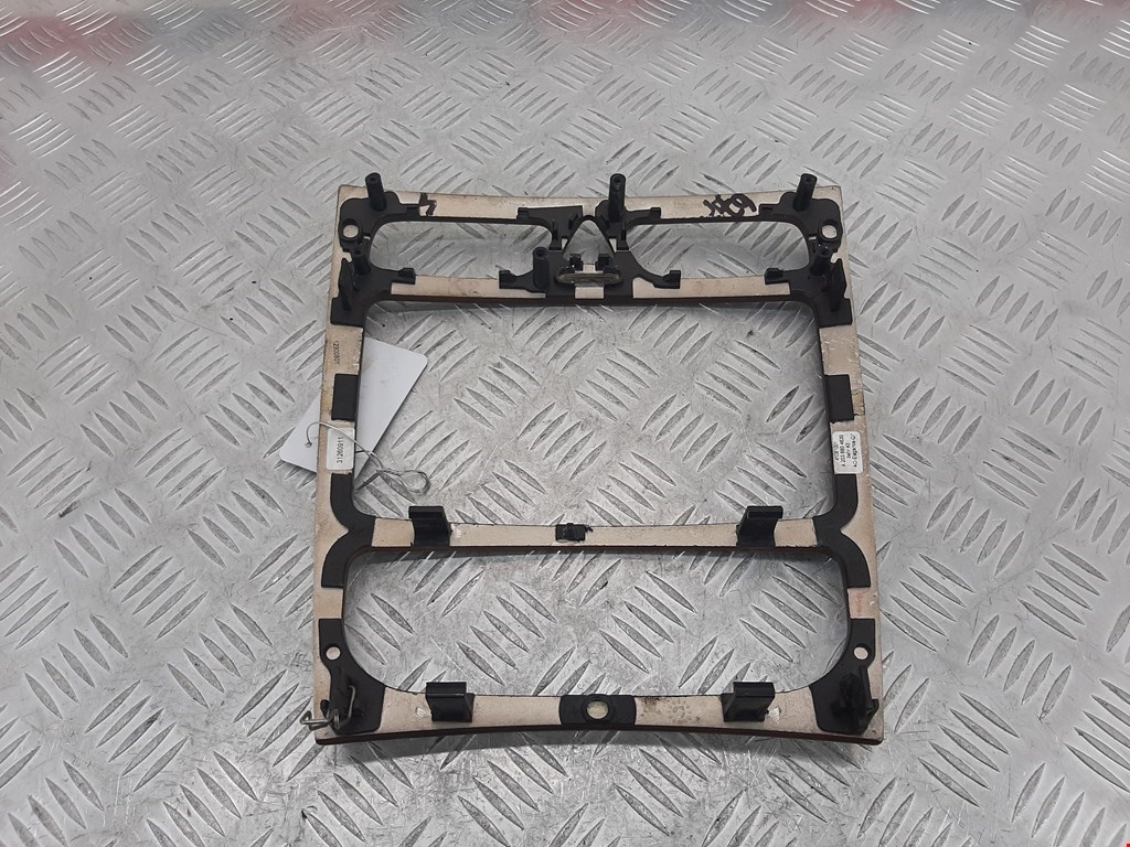 Накладка декоративная MERCEDES-BENZ C-Class C-klasse W203 2000-2007