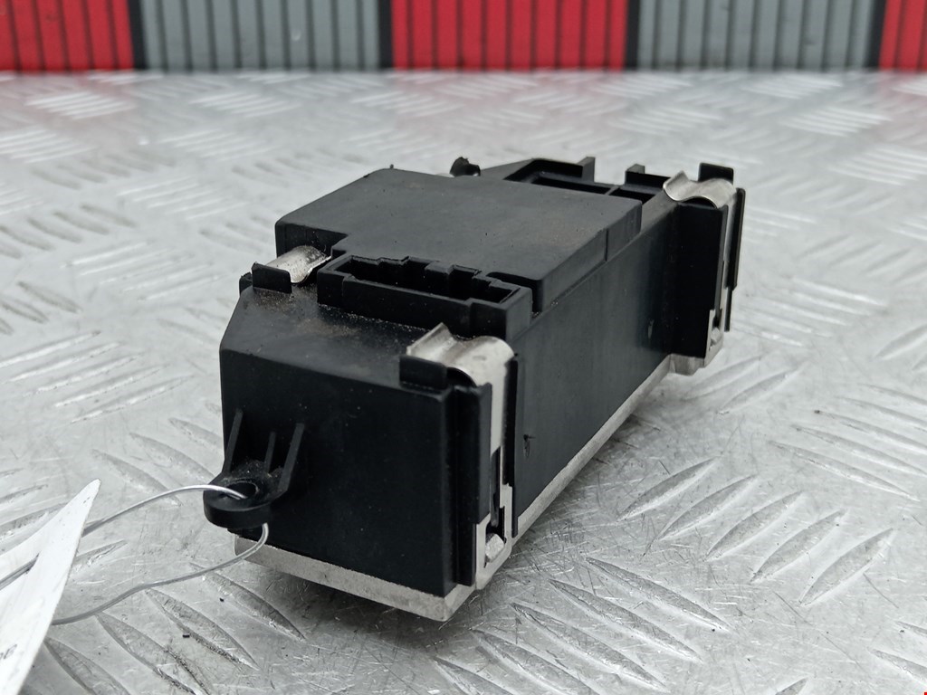 Резистор отопителя (сопротивление печки) AUDI A3 8P 2003-2013