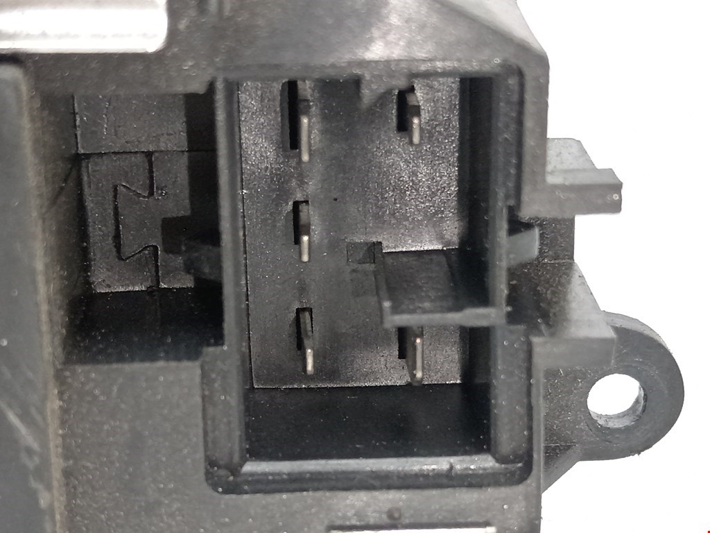 Резистор отопителя (сопротивление печки) AUDI A3 8P 2003-2013