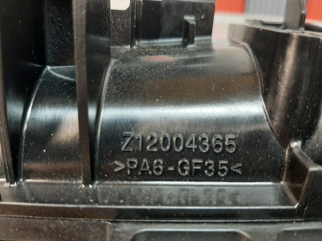 Коллектор впускной BMW 5er 5 серия G30/G31 2016-н.в.