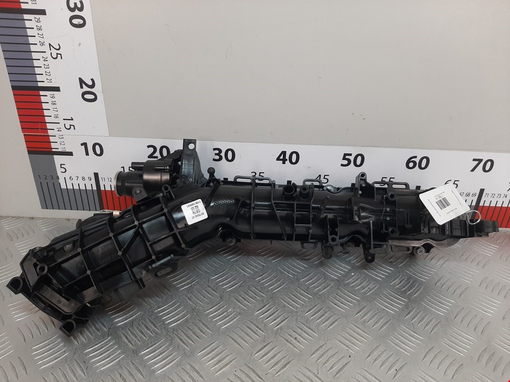 Коллектор впускной BMW 5er 5 серия G30/G31 2016-н.в.