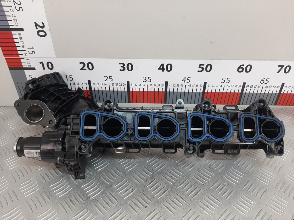 Коллектор впускной BMW 5er 5 серия G30/G31 2016-н.в.