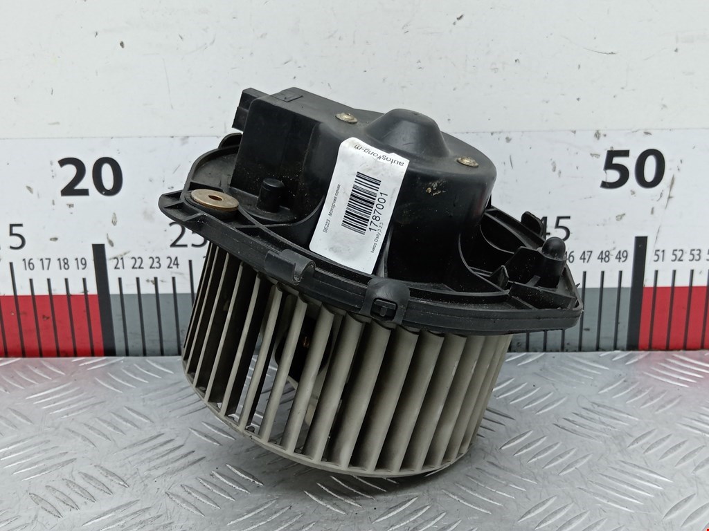 Моторчик (мотор) отопителя салона IVECO Daily III 1999-2006