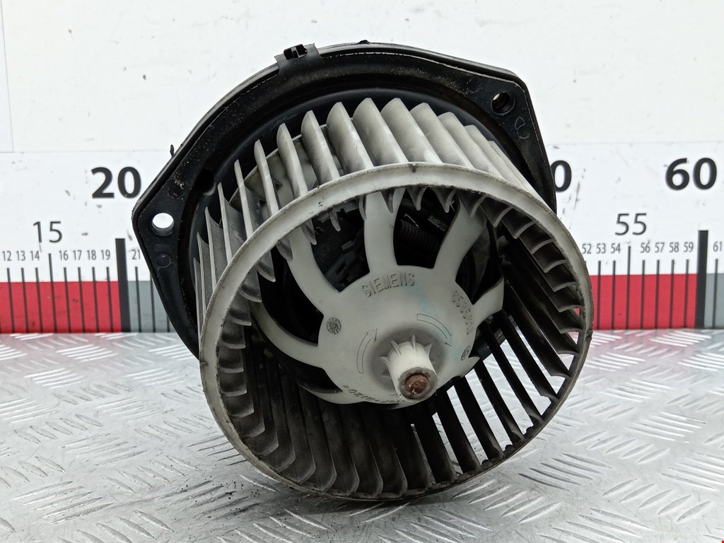 Моторчик (мотор) отопителя салона IVECO Daily III 1999-2006