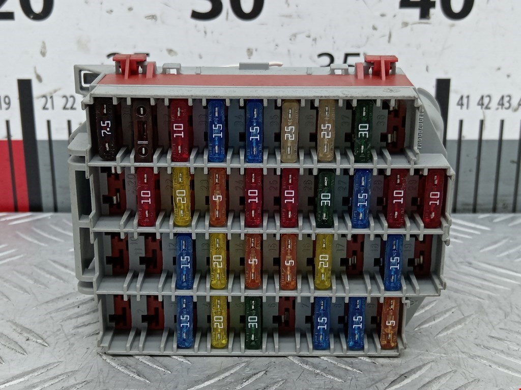 Датчик уровня в бачок омывателя VOLVO V70 II 2000-2007