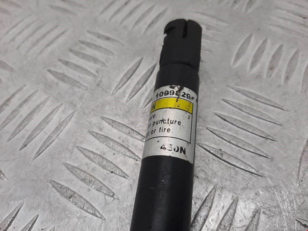 Амортизатор крышки (двери) багажника HYUNDAI Santa Fe SM/ Classic 2000-2012