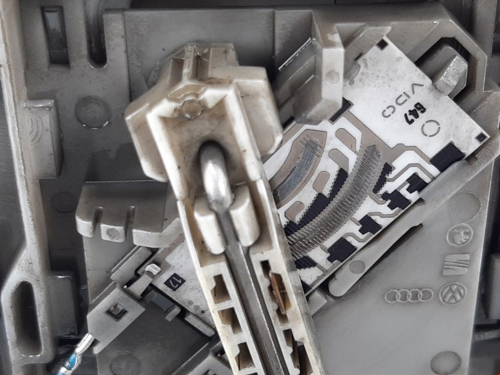 Насос топливный (электрический) SKODA Fabia MK1 1999-2006