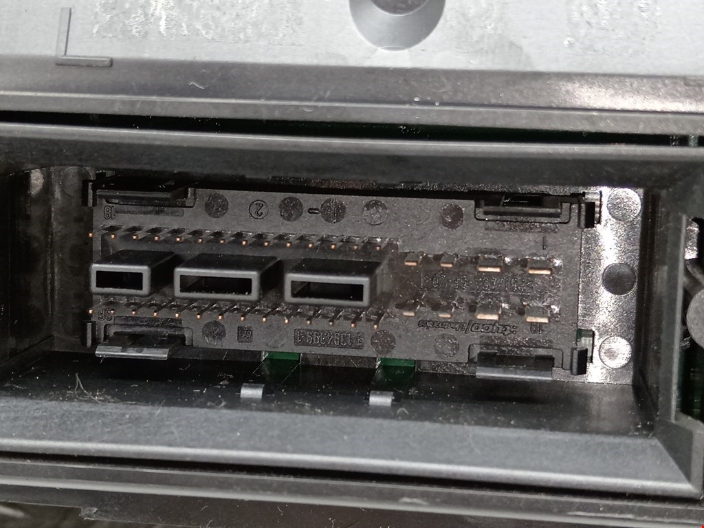 Панель приборов (щиток) VOLKSWAGEN Passat B6 2005-2011