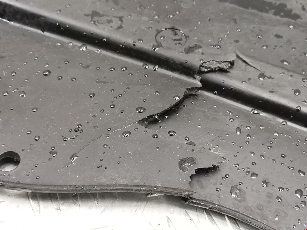 Защита коробки переключения передач (МКПП/АКПП) VOLKSWAGEN Touareg 2010-2018