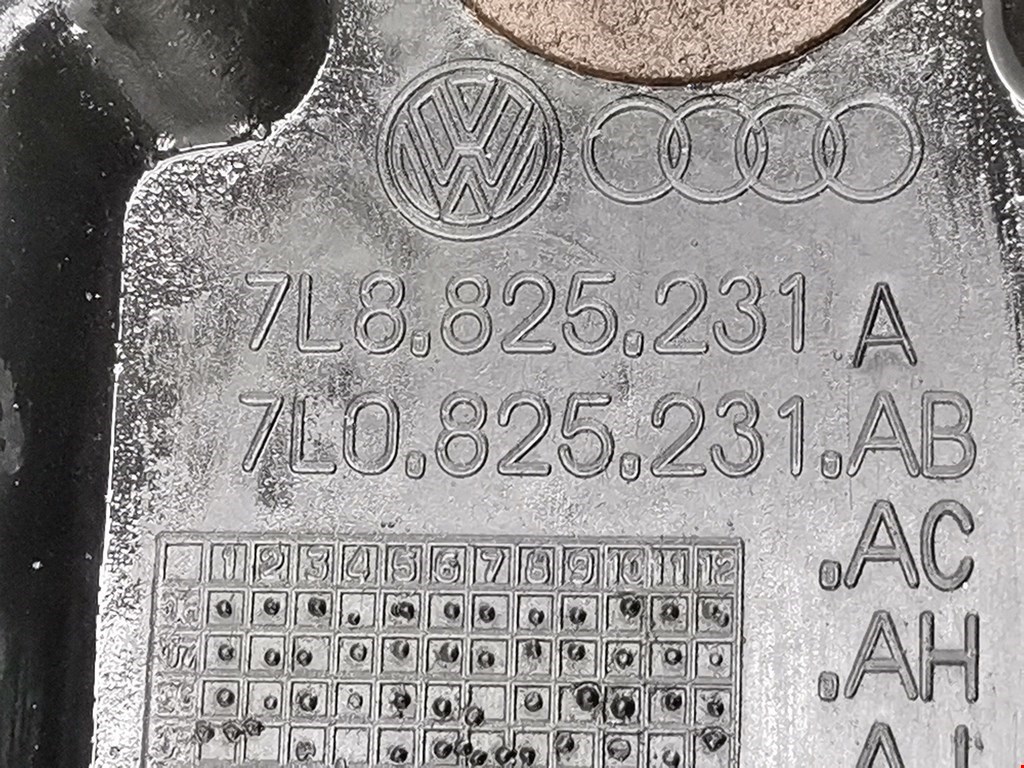 Защита коробки переключения передач (МКПП/АКПП) VOLKSWAGEN Touareg 2010-2018