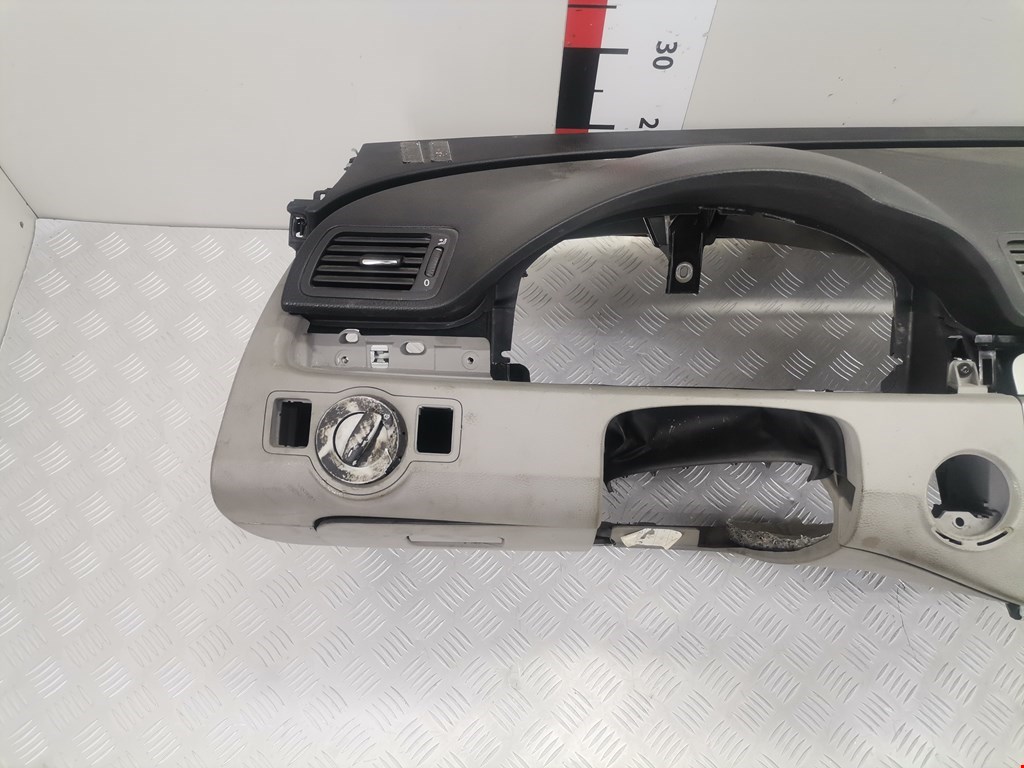 Торпедо VOLKSWAGEN Passat B6 2005-2011