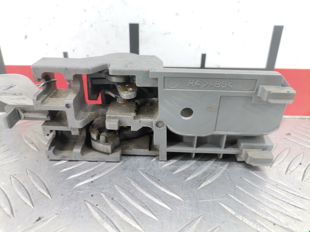 Ручка дверная передняя внутренняя правая TOYOTA Hilux VII AN10 AN 20 AN30 2005-2015