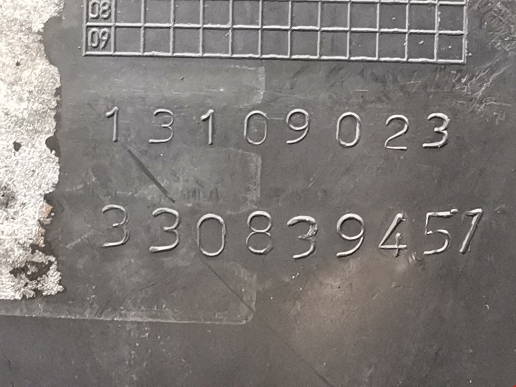 Локер (подкрылок) передний правый OPEL Corsa C 2000-2006