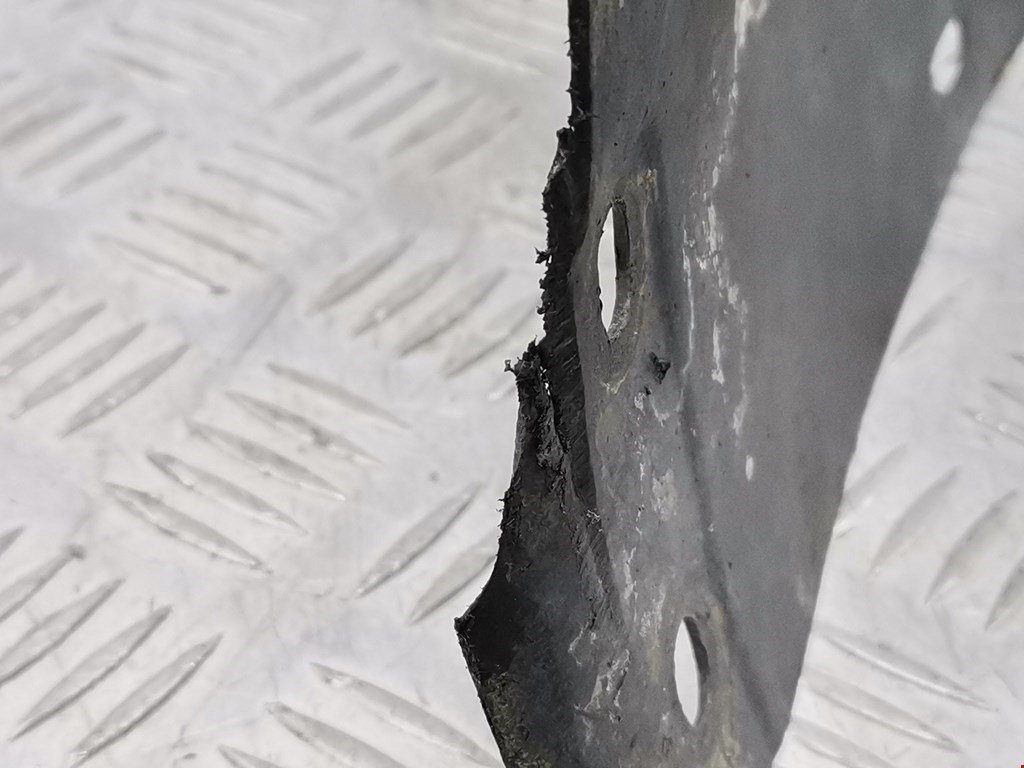 Локер (подкрылок) передний правый OPEL Corsa C 2000-2006