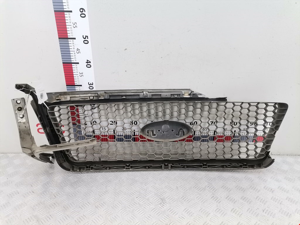 Решетка радиатора FORD F-150 2004-2008